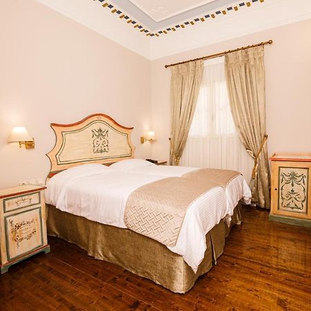 Palaiologos Luxury City Hotel 帕特雷 外观 照片