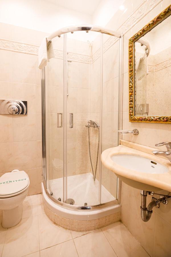 Palaiologos Luxury City Hotel 帕特雷 外观 照片